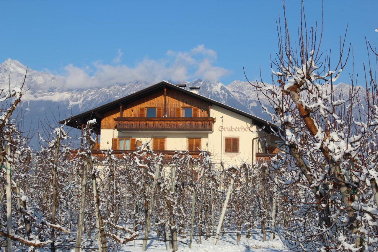 Bed and Breakfast Gruberhof Postal / Burgstall Екстер'єр фото