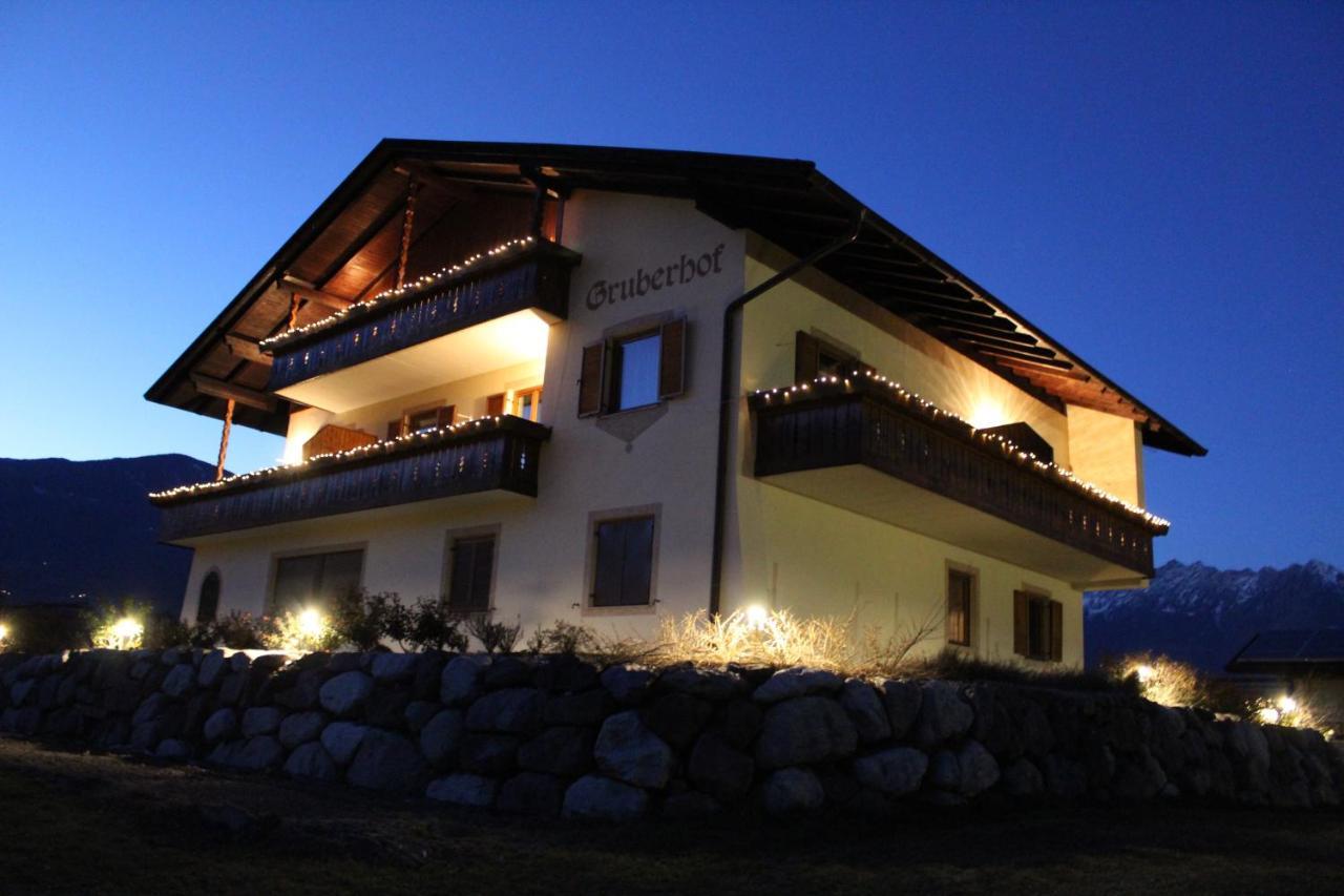 Bed and Breakfast Gruberhof Postal / Burgstall Екстер'єр фото