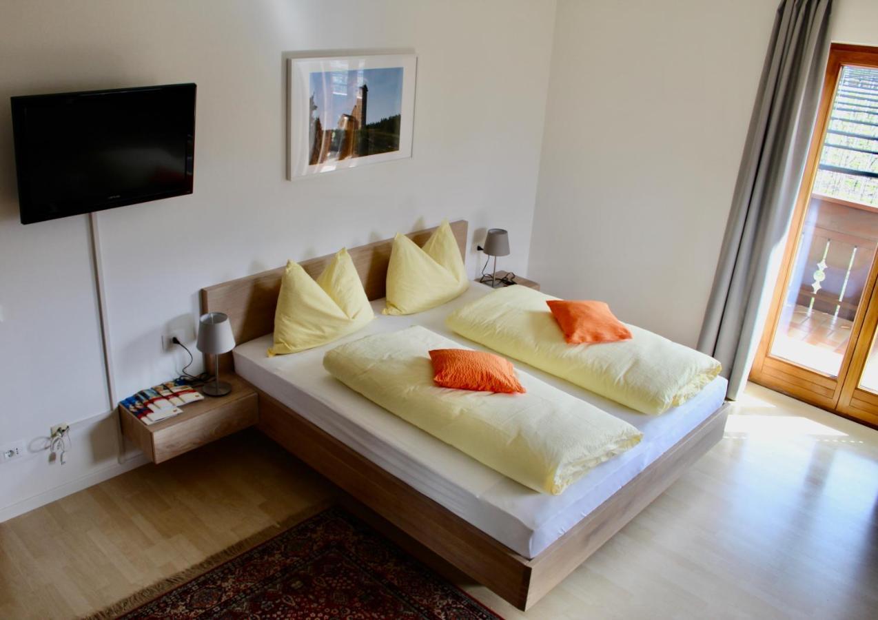 Bed and Breakfast Gruberhof Postal / Burgstall Екстер'єр фото